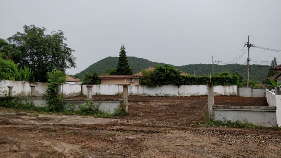 Hua Hin Land Plot In Residential Area Perfect For A Pool Villa